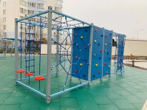 Дитячі спортивні майданчики